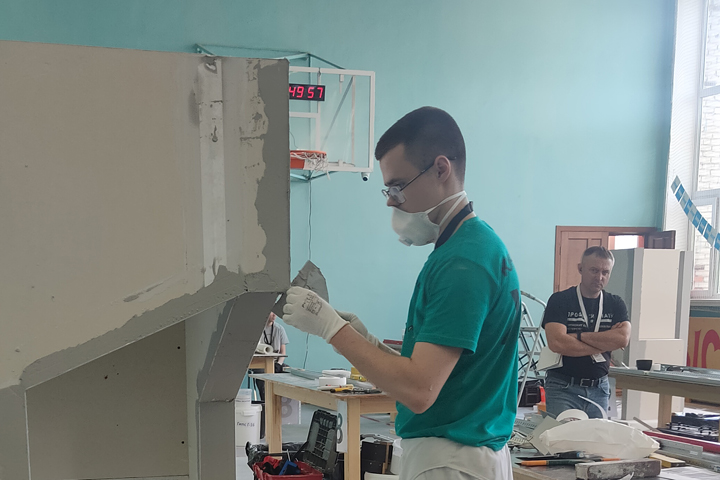 Лучшему студенту Абаканского строительного техникума предложили работу в Красноярске 